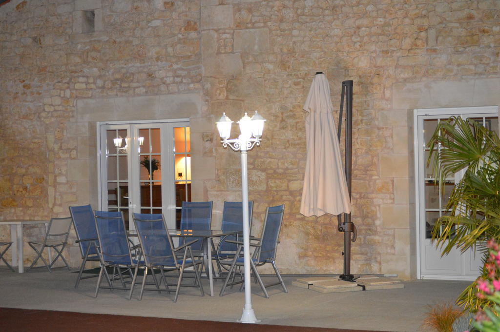 L'Oasis Bed & Breakfast Port-dʼEnvaux Dış mekan fotoğraf