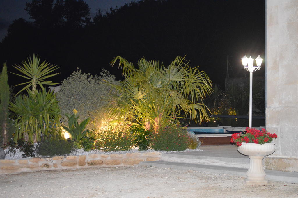 L'Oasis Bed & Breakfast Port-dʼEnvaux Dış mekan fotoğraf